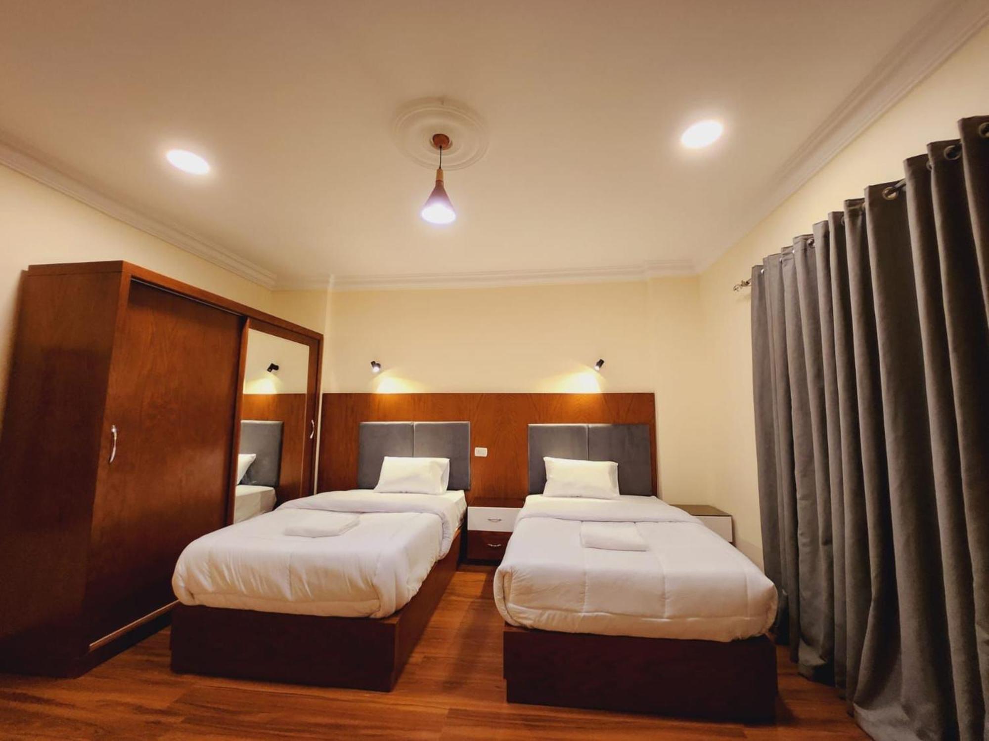 Wa Set Luxor Apartment Luaran gambar