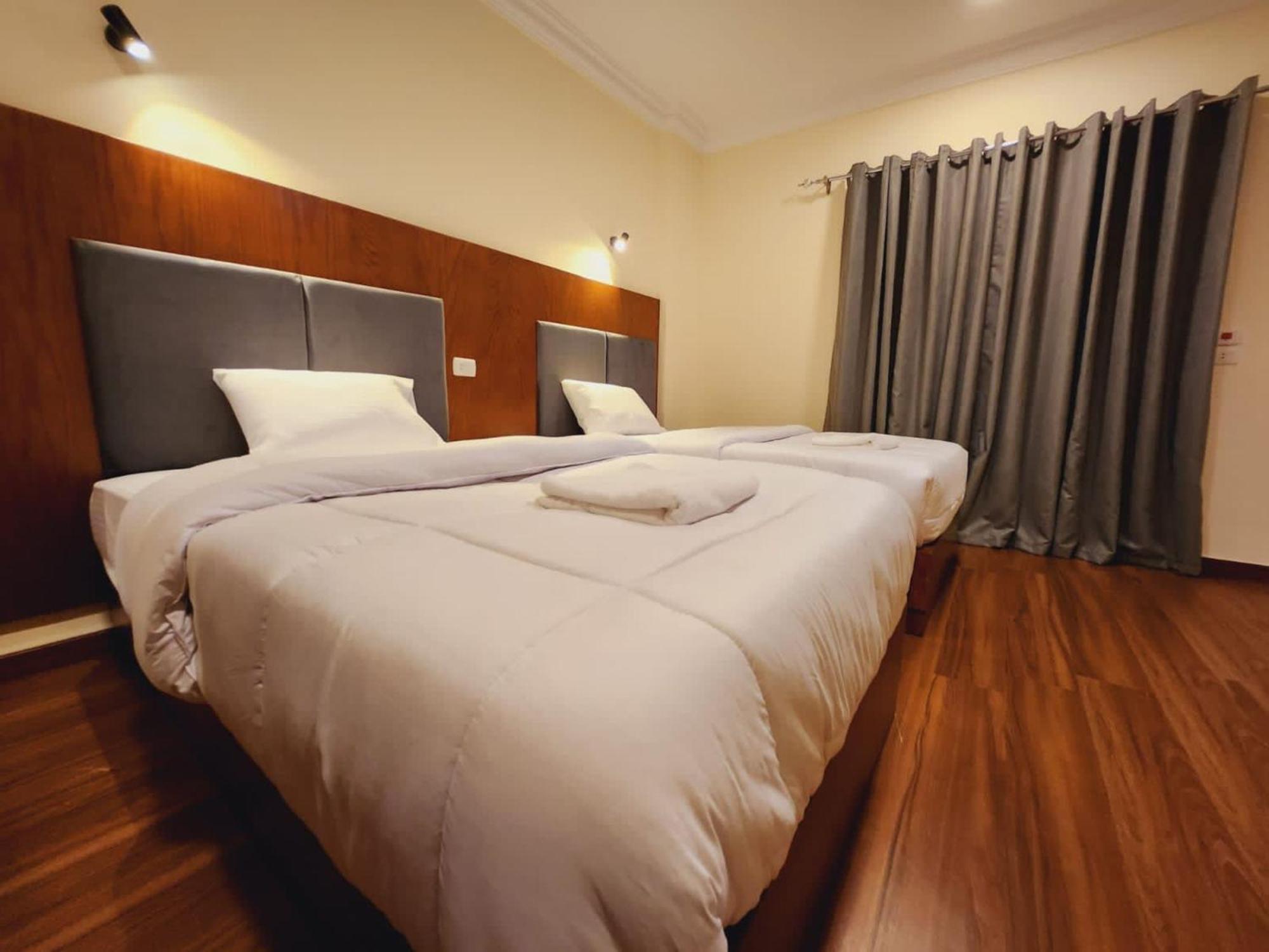 Wa Set Luxor Apartment Luaran gambar